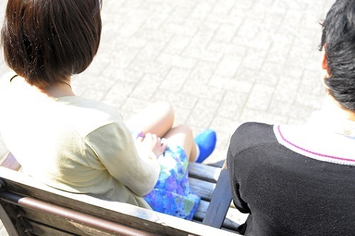 「隠れオタク女子」がリア充男子と付き合ったときにありがちなこと・４つ