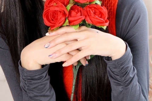 ハンドケアで恋を掴む！恋愛運アップの手相術