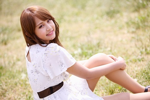 真夏日の接近シチュエーションで男子が見ていること・４つ