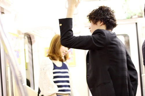 彼もドン引き！電車内のおブスちゃん行動・４つ