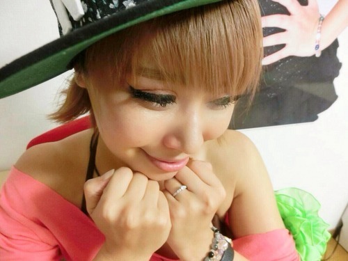 女子に嫌われないように「ぶりっ子」する方法