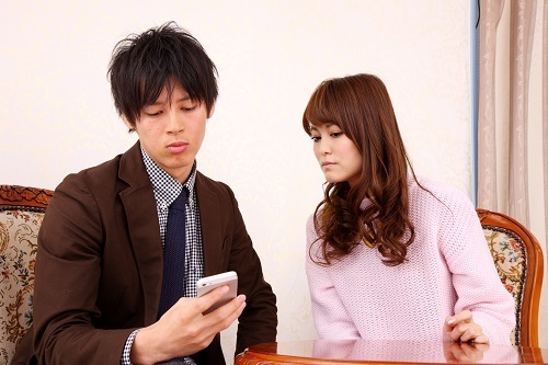 この女、重すぎ・・・！男が逃げ出したくなる恋愛依存女の特徴・５つ