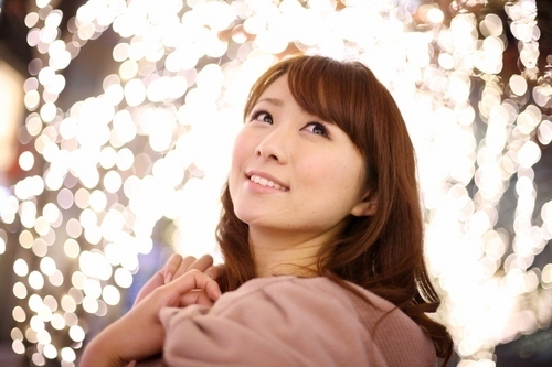 恋も仕事もうまくいく！月に願いをかける方法とは？