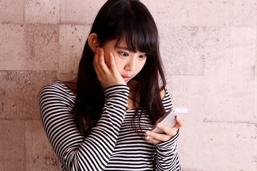 それってアレ？恋愛コラムサイトを参考にしているのが彼氏にバレたときの対処法