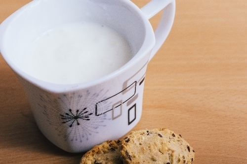 どうしても食べたい！ダイエット中の「太らない夜食」の選び方】