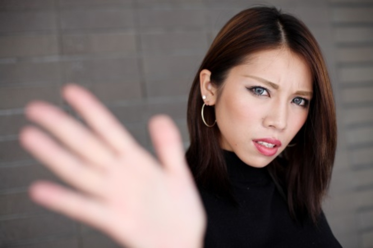 その魅力はヤバい 情緒不安定なメンヘラ男の特徴 ５選 14年10月30日 ウーマンエキサイト 1 3