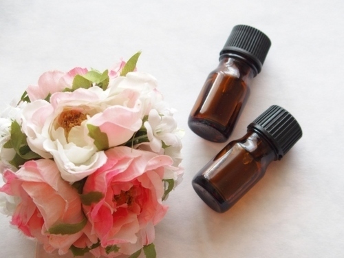 素敵な出会いを引き寄せる！「恋愛運を高める香り」とは？