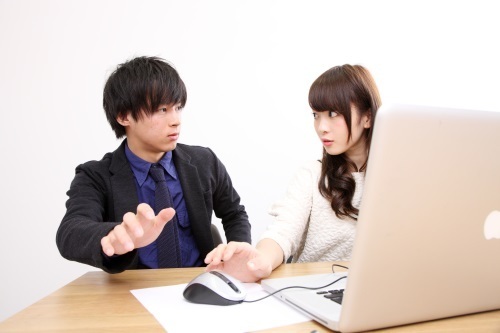 「うわ、なにそのギャップ・・・」IT系ガサツ女子の特徴・４選