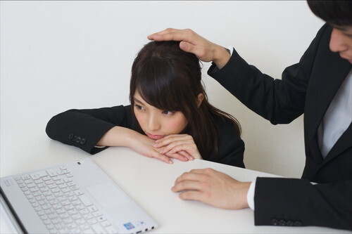 意外！自分に自信がない人にこそ「社内恋愛」がオススメな理由・４つ