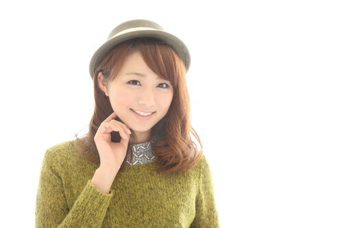 「冬だからモノトーン」はもったいない！好印象ゲットのキレイ色の使い方とは