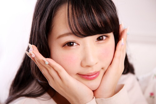 彼もメロメロ！「手放せない女」になるための４つの褒め方