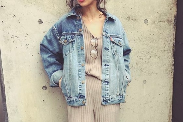 春のアウター代表・デニムジャケットを、とびきりかわいく着こなして♡