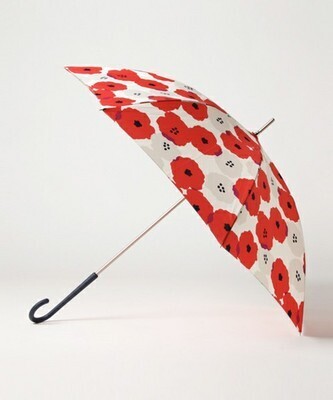 お天気を味方に♡レイニーブルーから脱出する『雨の日コーデ』の作り方