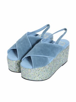 華やかルックの真骨頂♡キラキラアイテムで叶う夏のおめかしスタイル