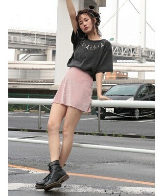 華やかルックの真骨頂♡キラキラアイテムで叶う夏のおめかしスタイル