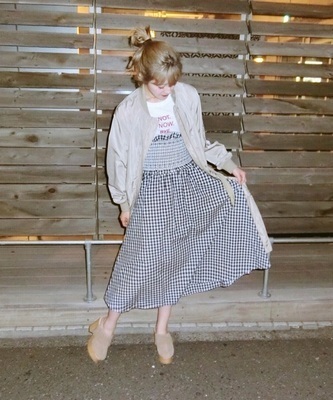 脱・カジュアルでかわいく♡「ロゴT」をガーリーに着こなして