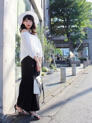 黒を制して美人になれる♡モノトーンでつくる彼ウケ抜群な「美人度アップコーデ」