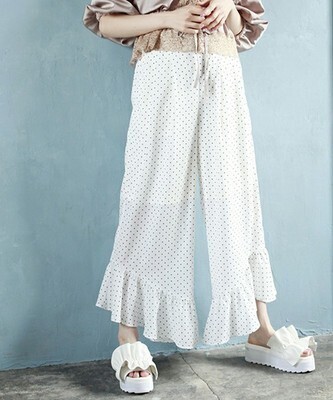 黒を制して美人になれる♡モノトーンでつくる彼ウケ抜群な「美人度アップコーデ」