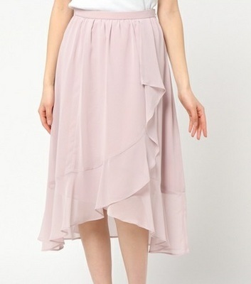 トップスにもボトムスにも！存在感ばっちりの大胆フリルで「かわいいわたし」を満喫♡