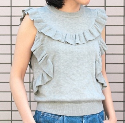 トップスにもボトムスにも！存在感ばっちりの大胆フリルで「かわいいわたし」を満喫♡