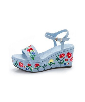 着るだけ即主役♡1枚で華やぐ「着映えアイテム」をチェック！