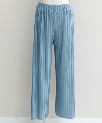 「美人だね」って言われたい。ブルーコーデできれいが叶うってウワサ♡