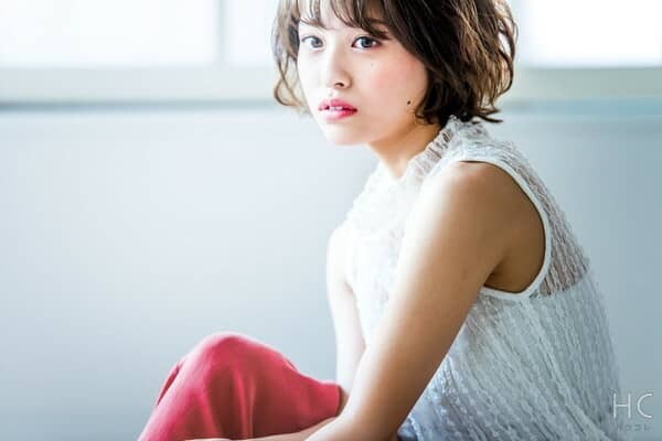 重くならない伝え方って？彼氏の「よそ見」を可愛く叱るコツ