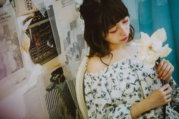 「元彼に教わったの・・・？」タバコ女子に対する男子のネガティブな本音