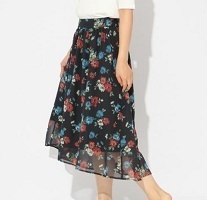 「清楚」で彼モテ♡「褒められコーデ」はネイビーが決め手！