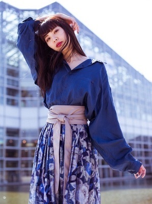 「清楚」で彼モテ♡「褒められコーデ」はネイビーが決め手！