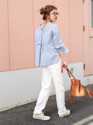 どこから見ても隙なし♡「背中魅せ」トップスで全方位モテ