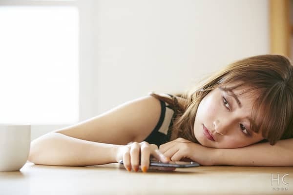 あえての未読スルー！？「返信はスタンプのみ」な彼へのLINE恋愛術