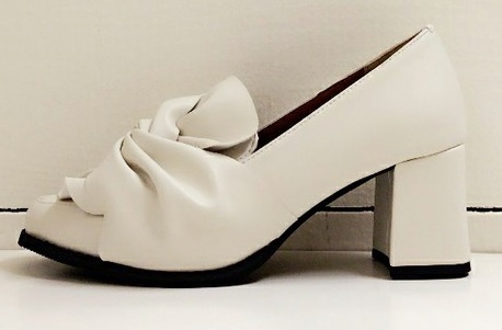 あの子よりかわいく♡差がつく「刺繍ブラウス」着こなしテク