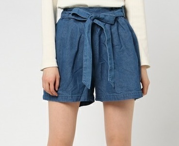 おしゃれさん御用達♡白コンバース（CONVERSE）でコーデを格上げ