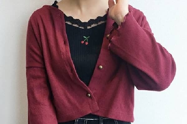 いま使える羽織りもの《ガウン》or《カーディガン》あなたはどっちを選ぶ？