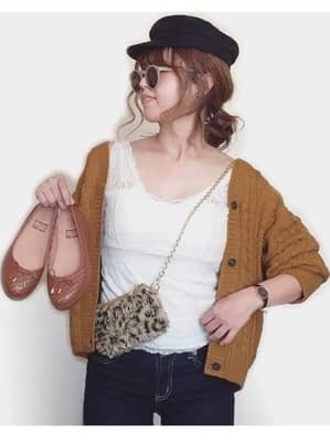 いま使える羽織りもの《ガウン》or《カーディガン》あなたはどっちを選ぶ？