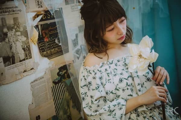 彼があなたを褒める時、いつも「カワイイね」だけならその関係イエローカードです！