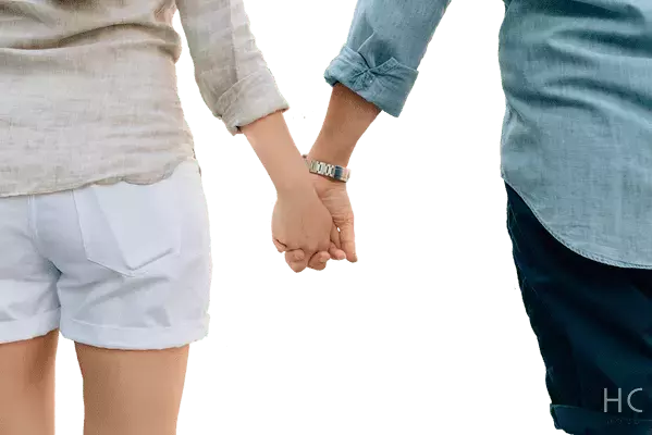 チャンスはこのとき！男子がキュンとする「手つなぎ」シチュエーション