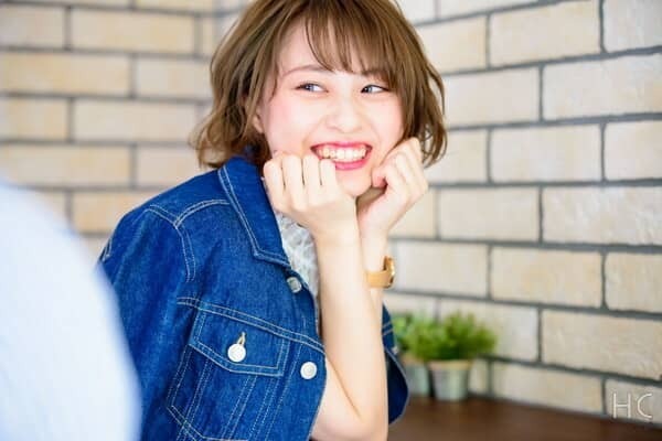 男性をキュンとさせる！笑顔に「＋１」テクニック