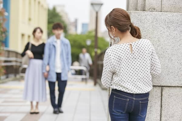 恋のライバル現る⁉「 気になるカレをとられる」前兆