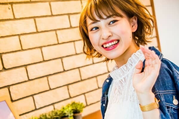 彼の友達から「お前の彼女いい子だな～」と印象がUPする行動とは？