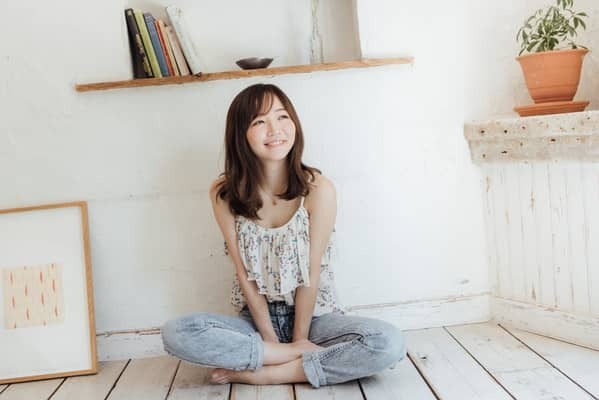 やっぱり一番人気！モテる「癒し系女子」になるコツ・７選