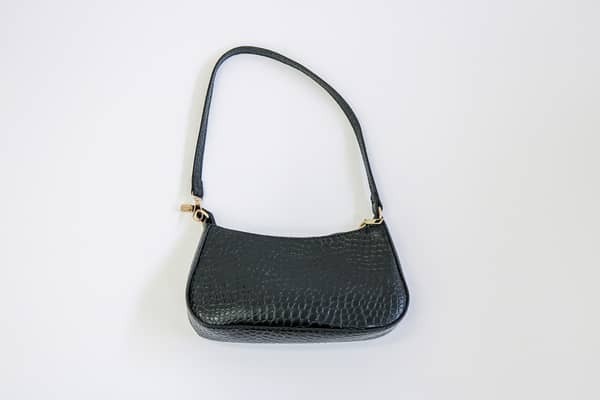 大人女子必見♡ALL1000円以下！高見えバッグ【SHEIN】３選