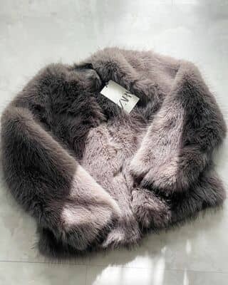 コレすぐ完売しそう...！【ZARA】大人可愛い♡高見えファーコート