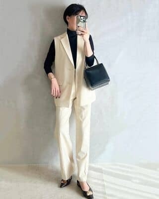 【ユニクロ新作】「大人のセットアップ」が最高傑作...！カチッとしすぎないクリームカラーが絶妙で好き♡