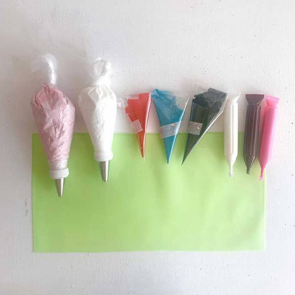 ＜おうちでワークショップ＞ 東ちなつさんに教わる『アイシングクリームでつくるふわもこ動物の顔』