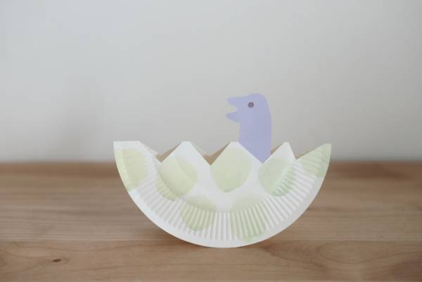 【kinakoさん 親子工作アイディア】紙皿と洗濯ばさみでつくる「ジュラシックパーク」