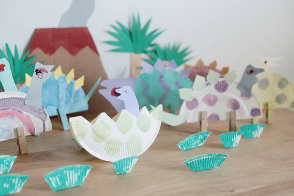 【kinakoさん 親子工作アイディア】紙皿と洗濯ばさみでつくる「ジュラシックパーク」