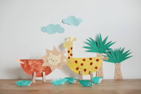 【kinakoさん 親子工作アイディア】紙皿と洗濯ばさみでつくる「ジュラシックパーク」