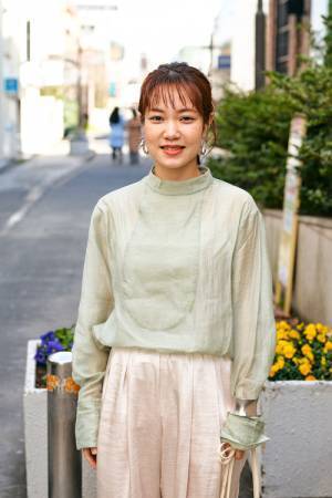 “シースルー素材”で叶う！ おしゃれなママのトレンドコーデ